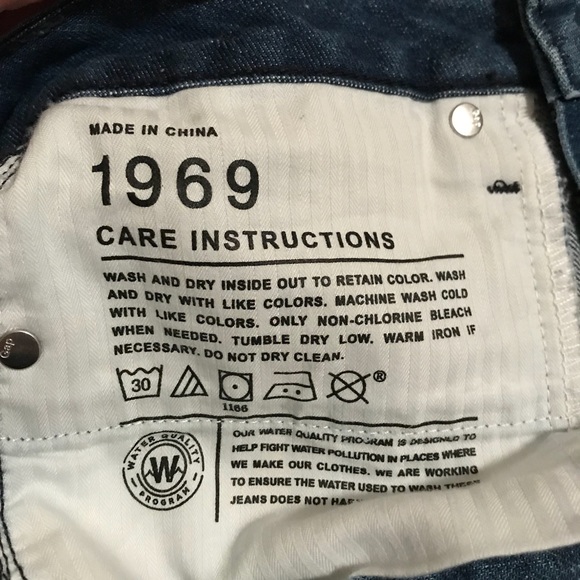 GAP 1969 Maddie Denim Cutoff Shorts - Picture 7 of 7